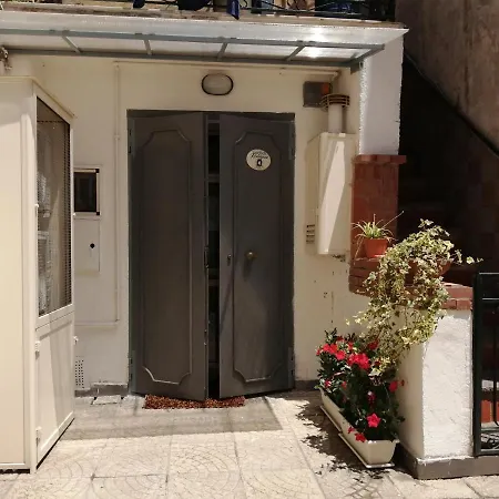 Portico Rodriguez Cava De Tirreni * Cava De' Tirreni